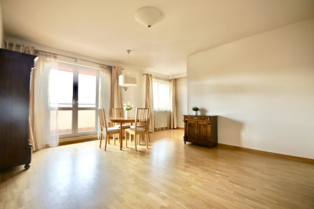 Mieszkanie 4 pokojowe na Wynajem