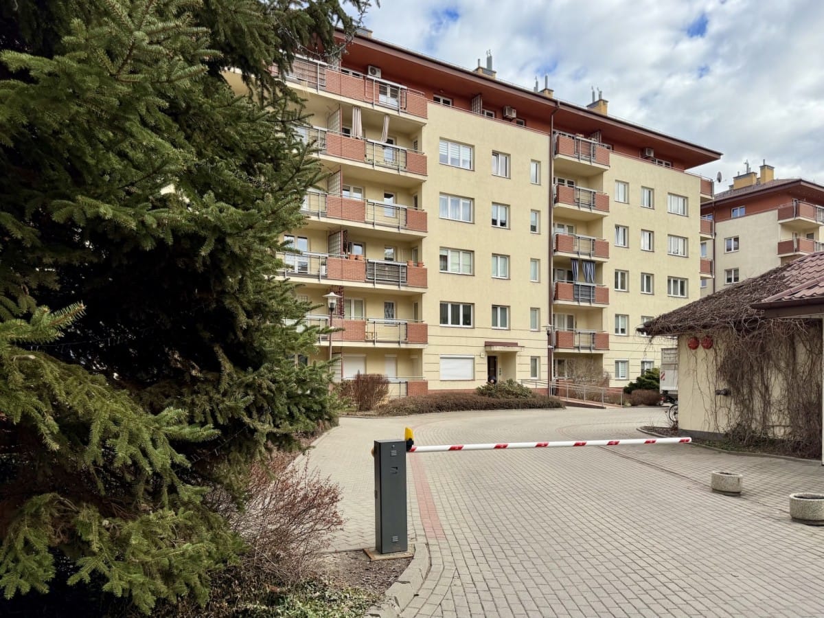 Mieszkanie 4 pokojowe na Wynajem