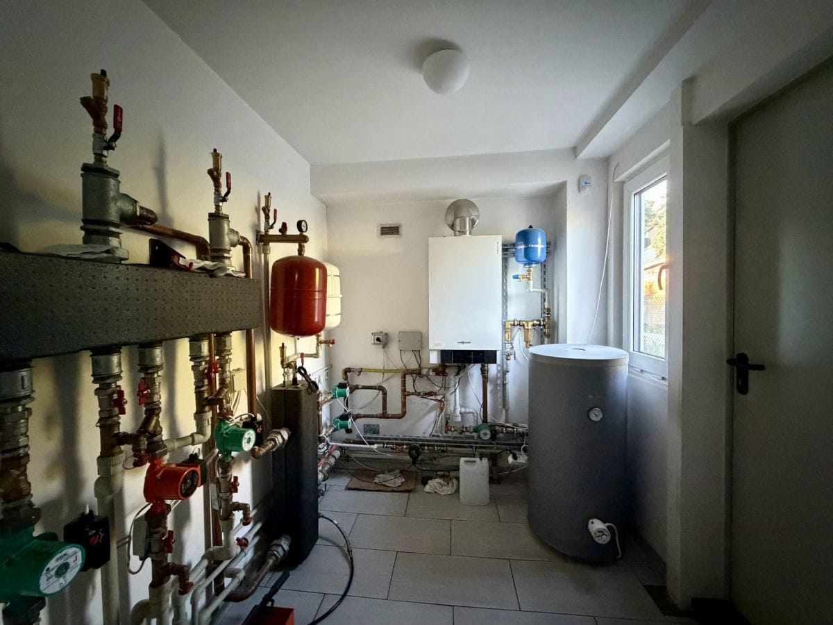 Lokal użytkowy  pokojowe na Sprzedaż