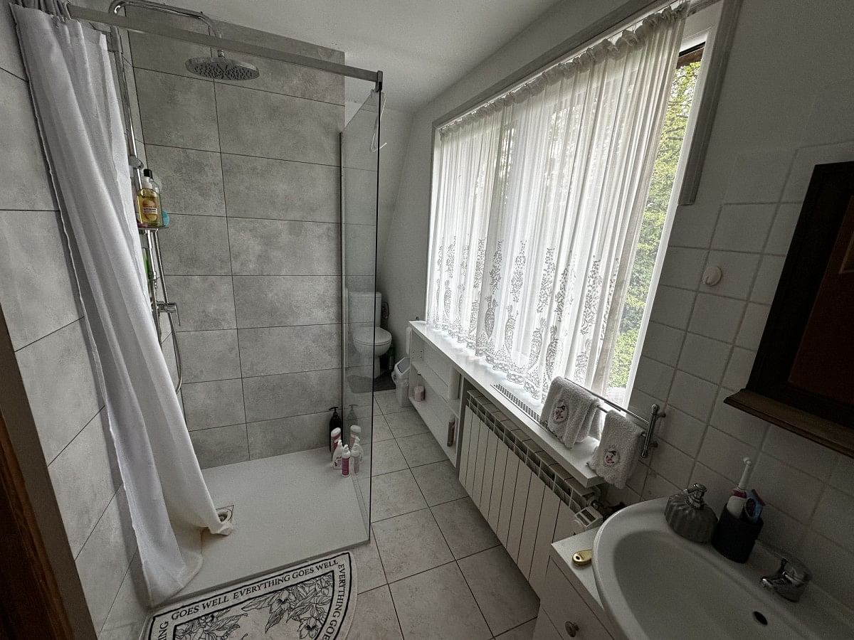 Dom 5 pokojowe na Sprzedaż