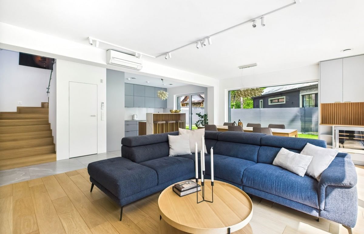 Dom 5 pokojowe na Sprzedaż