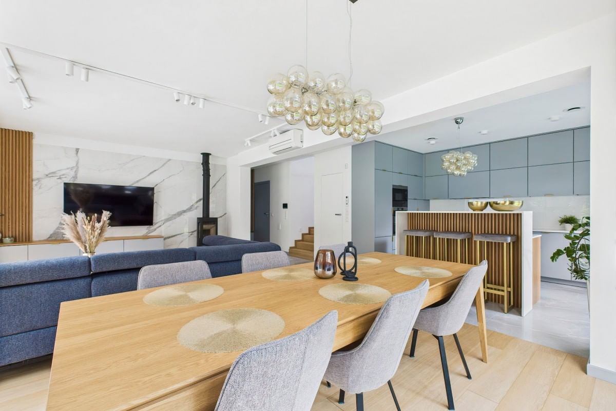 Dom 5 pokojowe na Sprzedaż