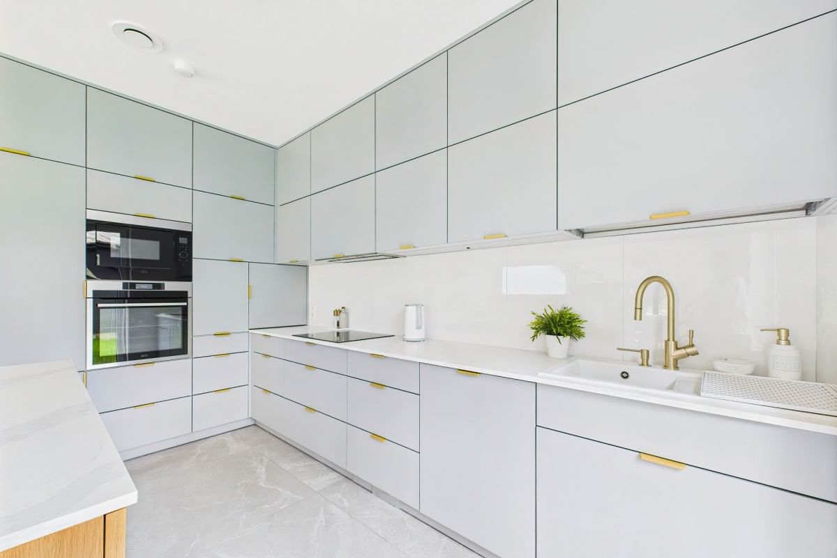 Dom 5 pokojowe na Sprzedaż