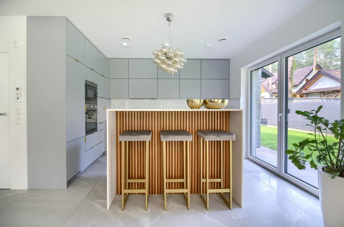 Dom 5 pokojowe na Sprzedaż