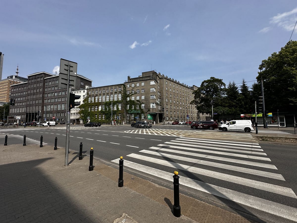 Mieszkanie 4 pokojowe na Sprzedaż