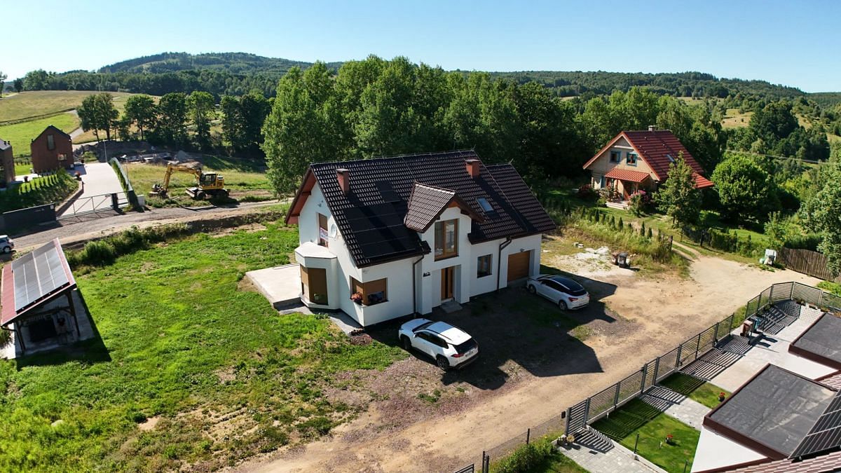 Dom 5 pokojowe na Sprzedaż