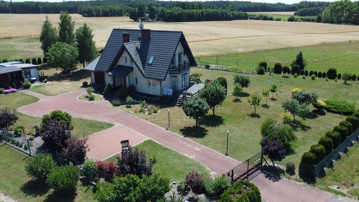 Dom 4 pokojowe na Sprzedaż