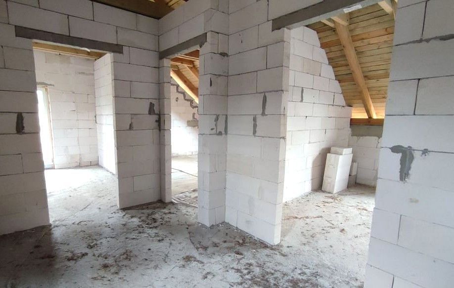 Dom 5 pokojowe na Sprzedaż