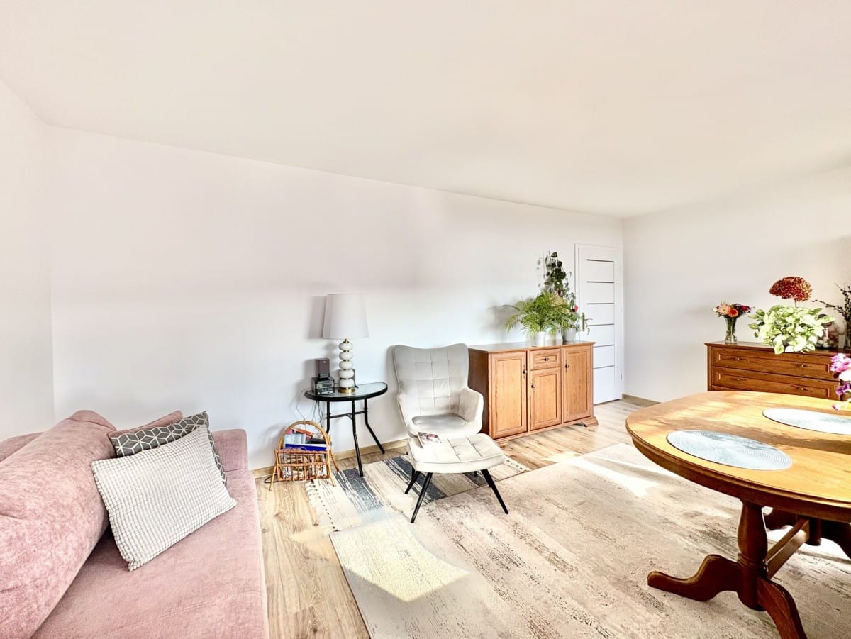 Mieszkanie 3 pokojowe na Sprzedaż