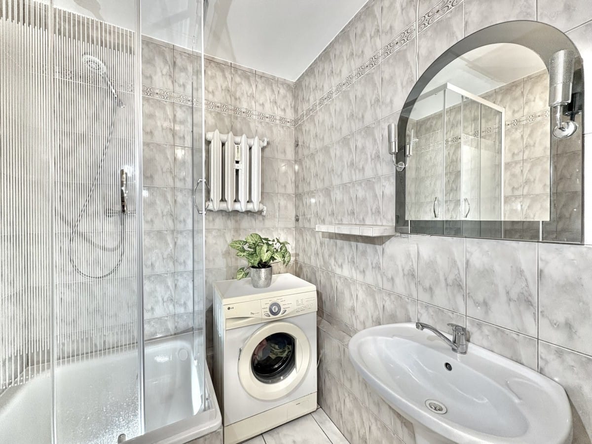 Mieszkanie 3 pokojowe na Sprzedaż