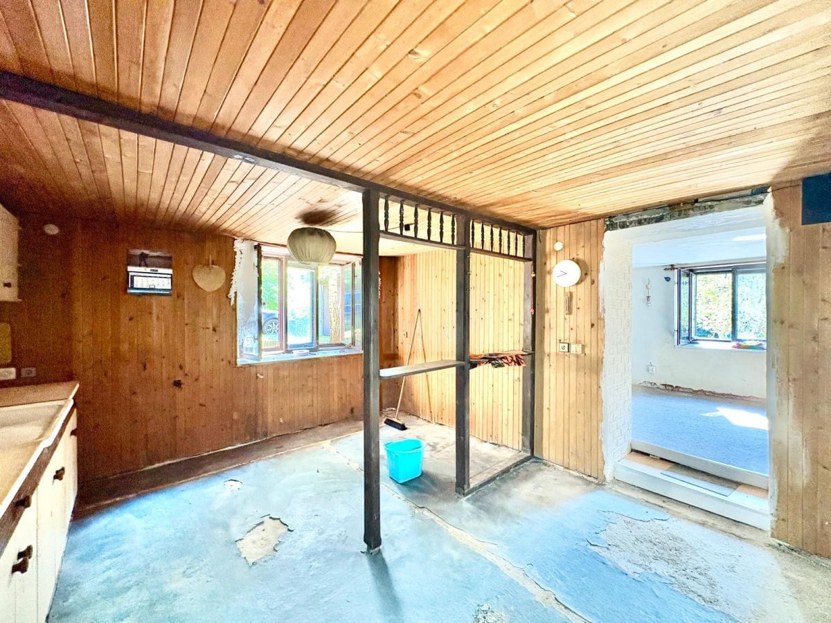 Dom 6 pokojowe na Sprzedaż