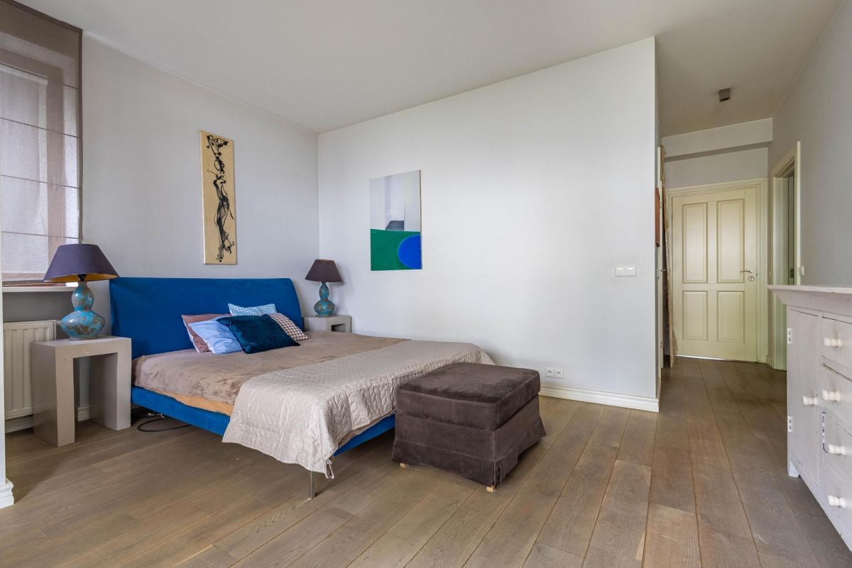 Mieszkanie 4 pokojowe na Sprzedaż