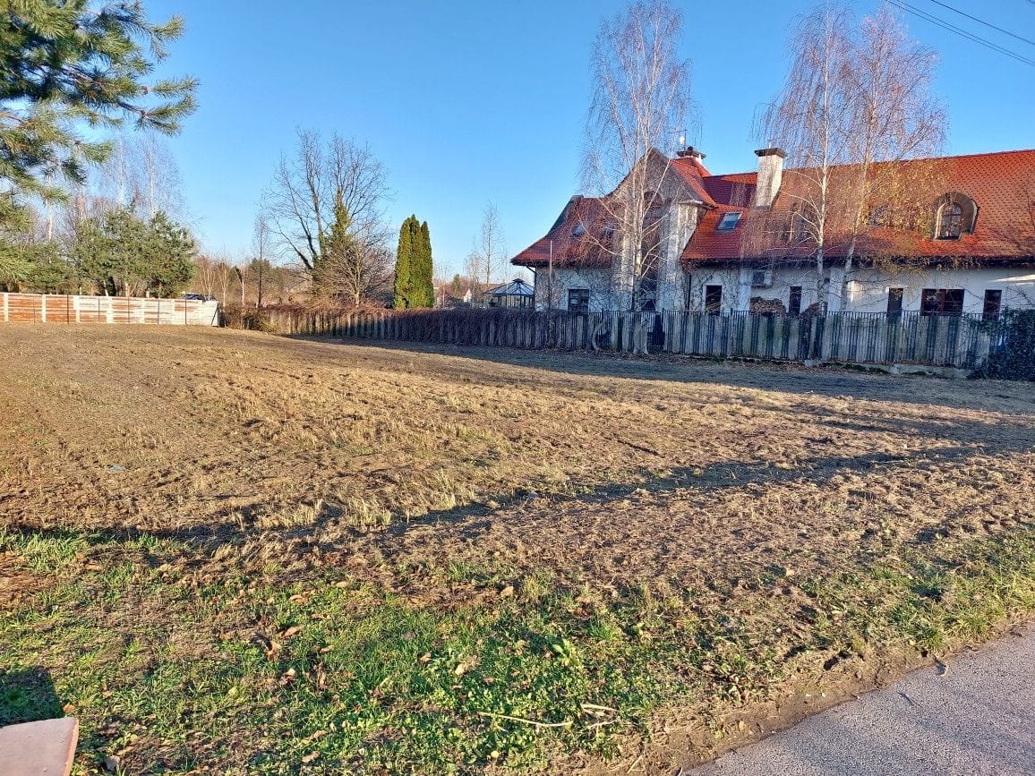 Działka  pokojowe na Sprzedaż