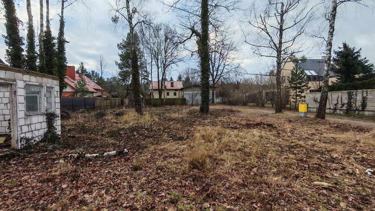 Działka  pokojowe na Sprzedaż