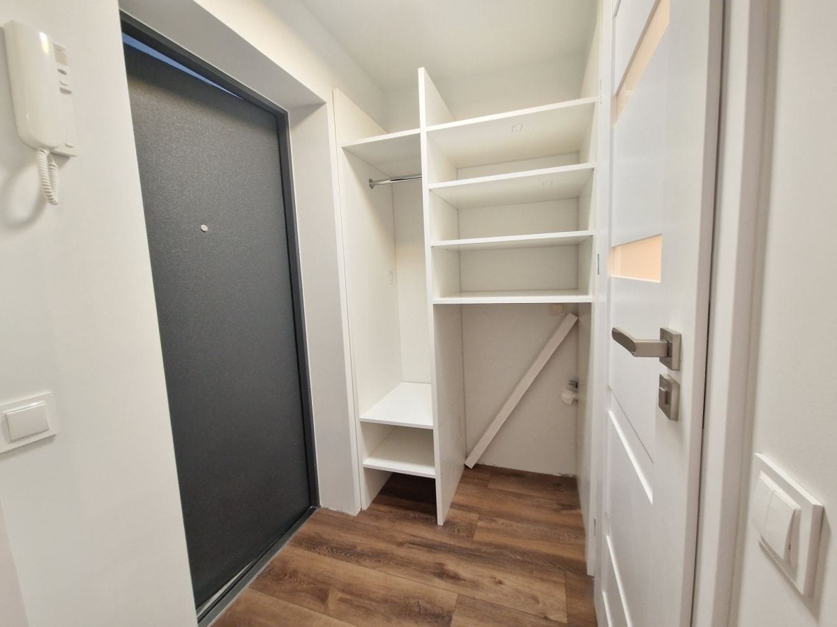 Mieszkanie 1 pokojowe na Sprzedaż