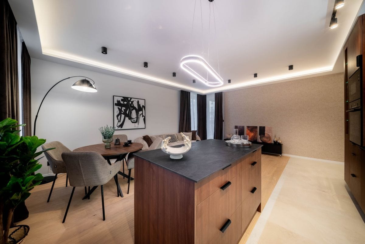 Mieszkanie 5 pokojowe na Sprzedaż