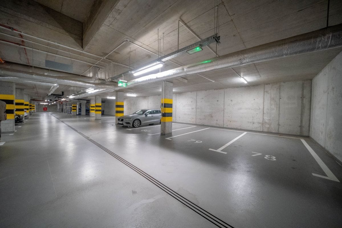 Mieszkanie 4 pokojowe na Sprzedaż