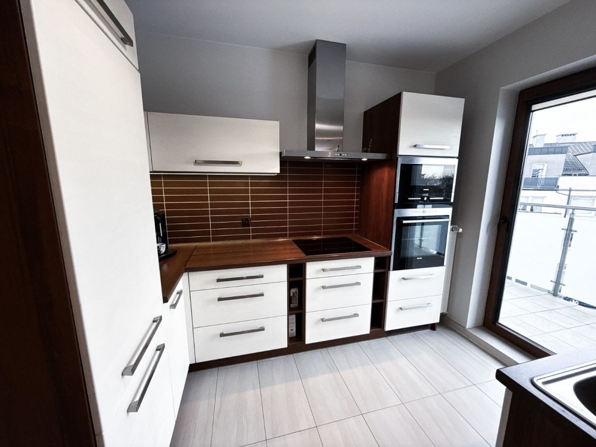 Mieszkanie 3 pokojowe na Sprzedaż