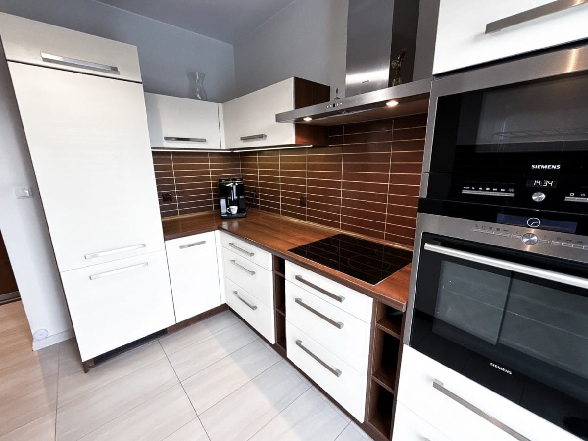 Mieszkanie 3 pokojowe na Sprzedaż