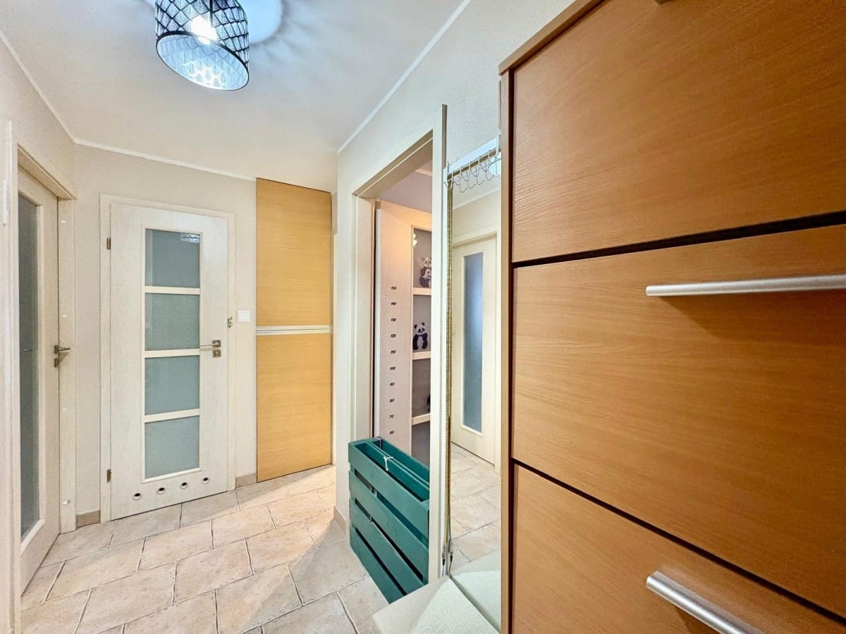 Mieszkanie 4 pokojowe na Sprzedaż