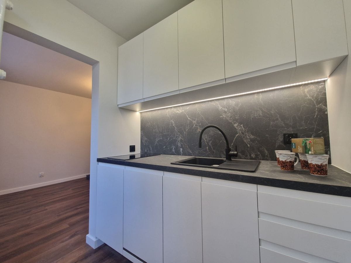 Mieszkanie 1 pokojowe na Sprzedaż