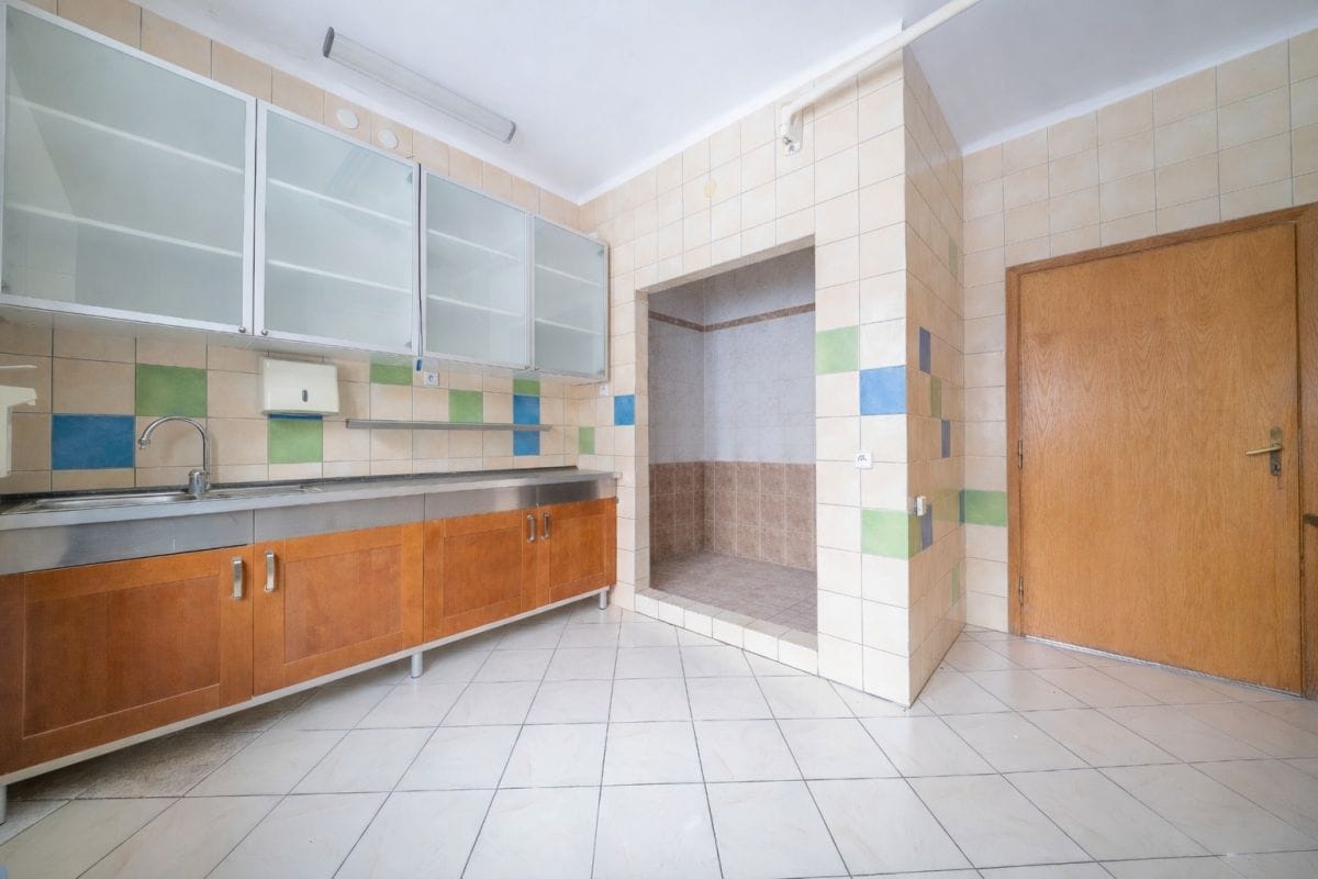 Mieszkanie 5 pokojowe na Sprzedaż