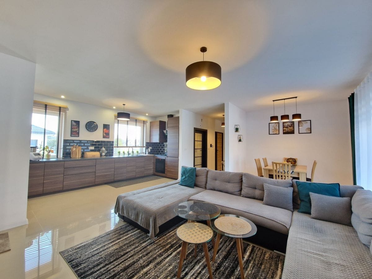 Dom 4 pokojowe na Sprzedaż