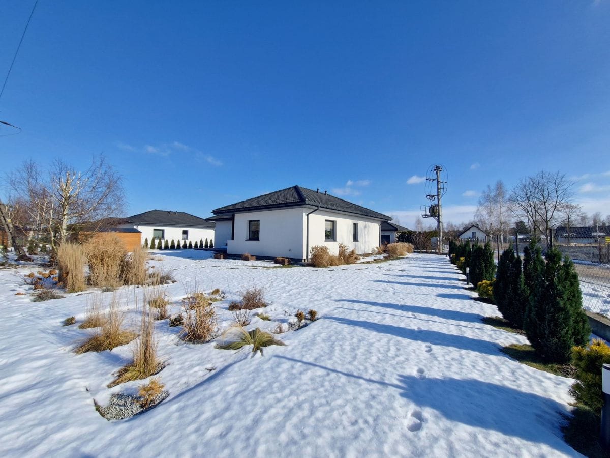 Dom 4 pokojowe na Sprzedaż