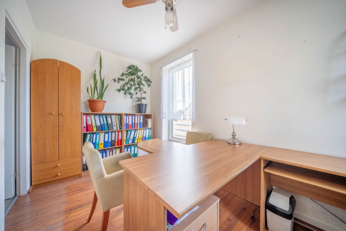 Lokal użytkowy  pokojowe na Sprzedaż