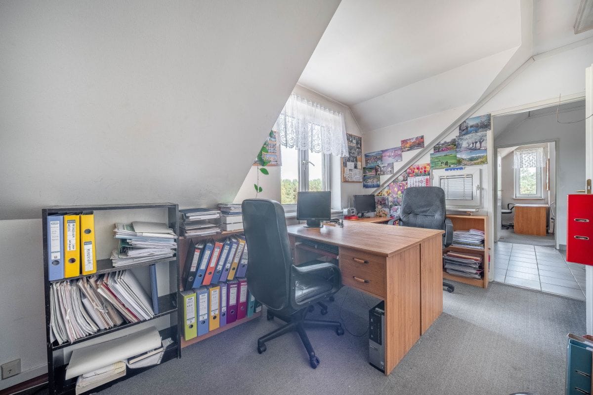 Lokal użytkowy  pokojowe na Sprzedaż