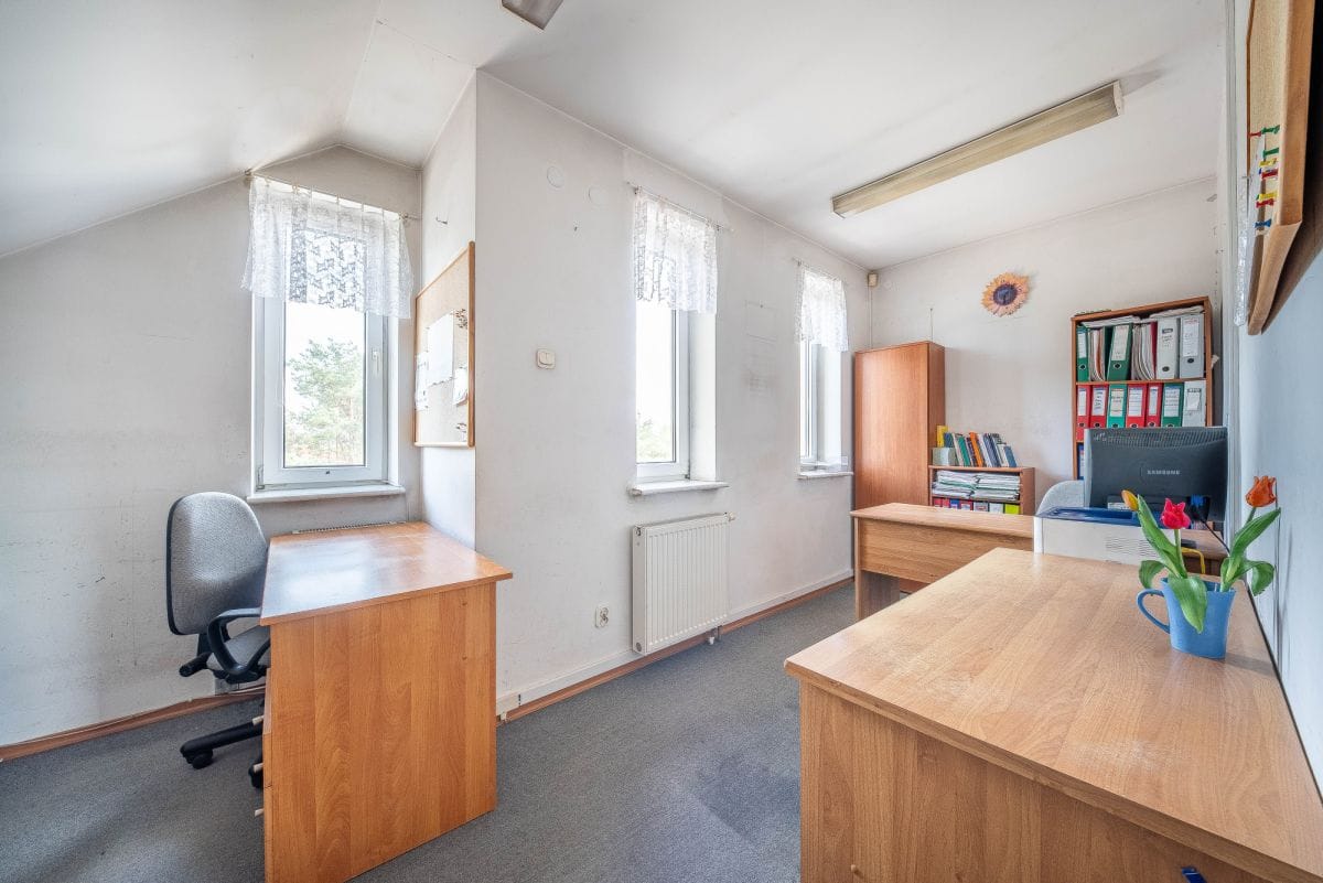 Lokal użytkowy  pokojowe na Sprzedaż