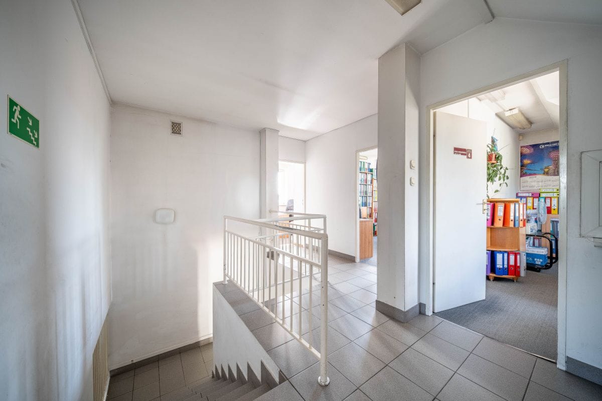 Lokal użytkowy  pokojowe na Sprzedaż