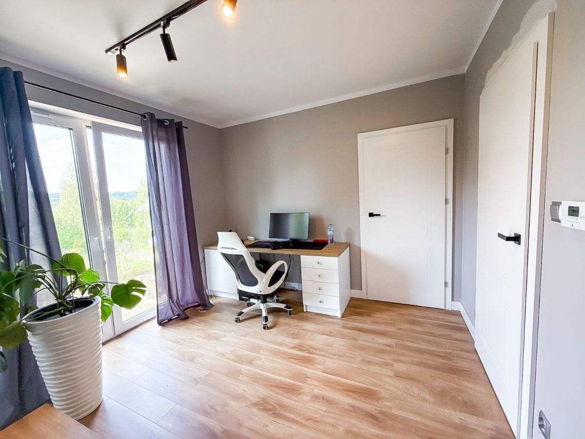 Dom 5 pokojowe na Sprzedaż