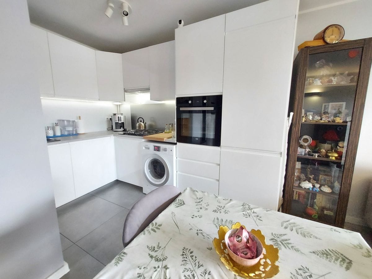 Mieszkanie 3 pokojowe na Sprzedaż