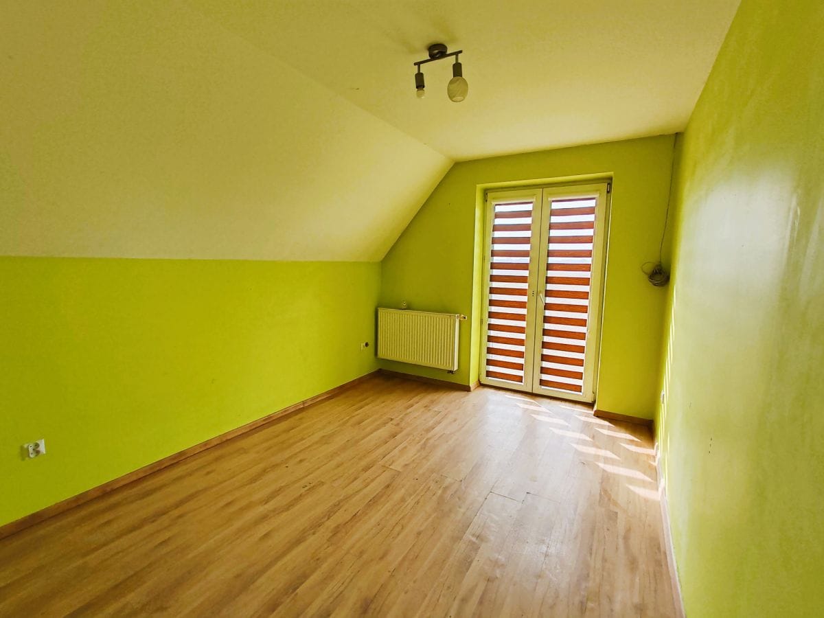 Dom 4 pokojowe na Sprzedaż