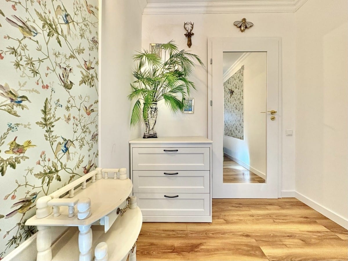 Mieszkanie 4 pokojowe na Sprzedaż