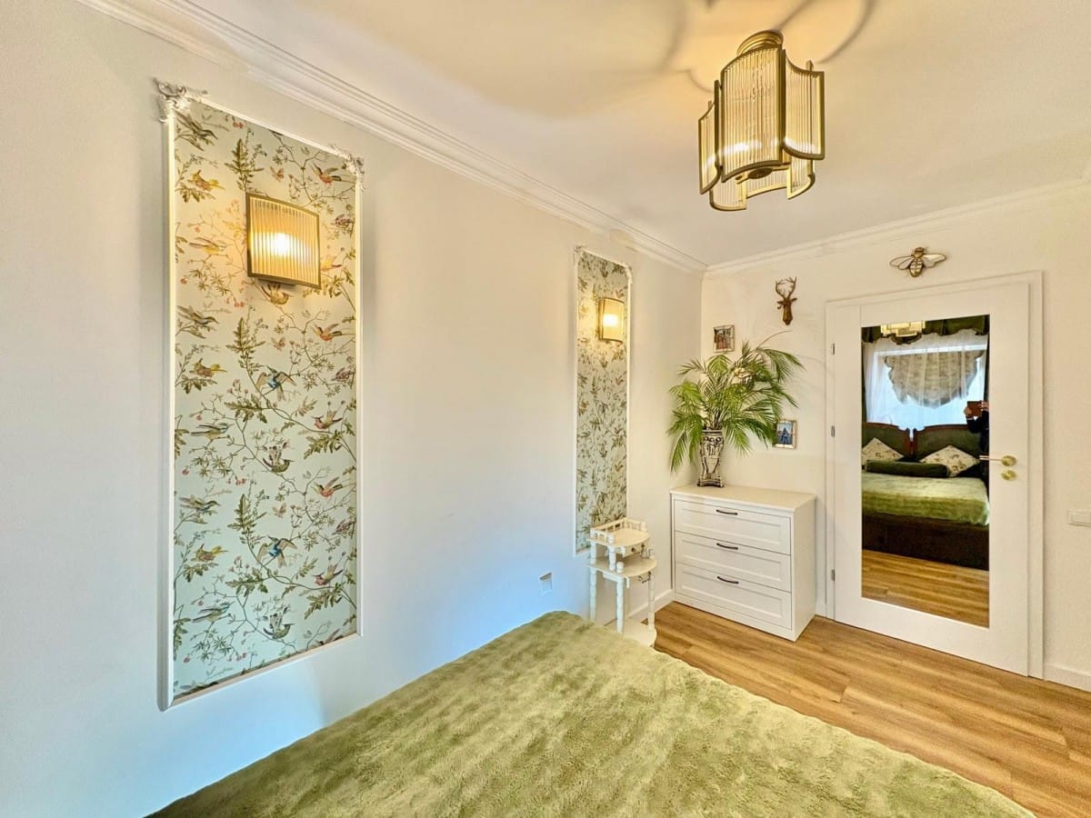 Mieszkanie 4 pokojowe na Sprzedaż