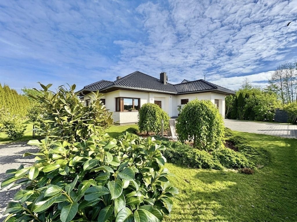 Dom 4 pokojowe na Sprzedaż