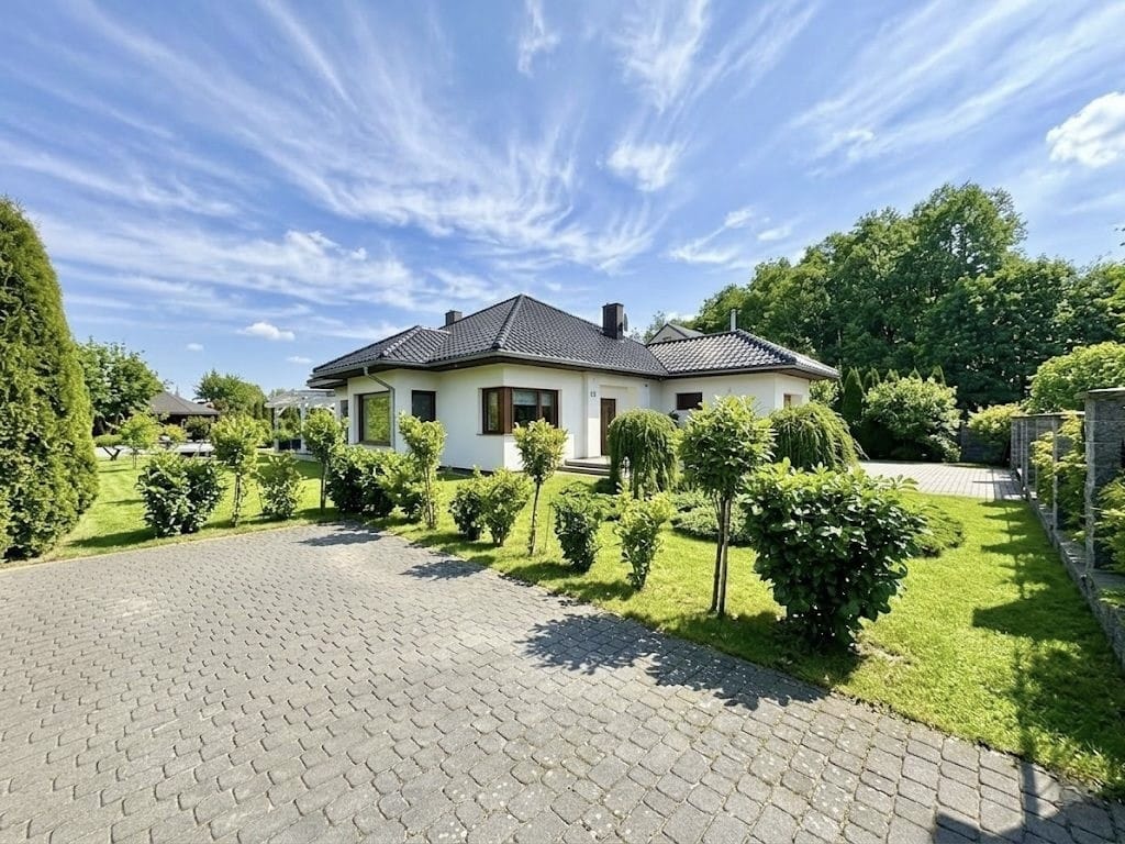 Dom 4 pokojowe na Sprzedaż