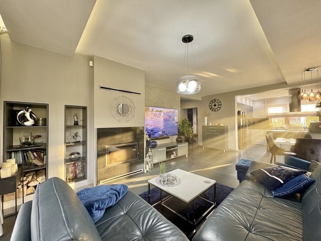 Dom 4 pokojowe na Sprzedaż