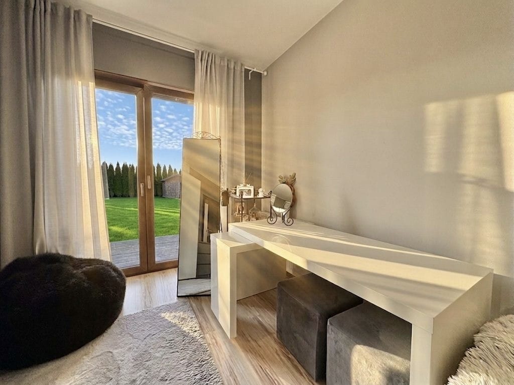 Dom 4 pokojowe na Sprzedaż