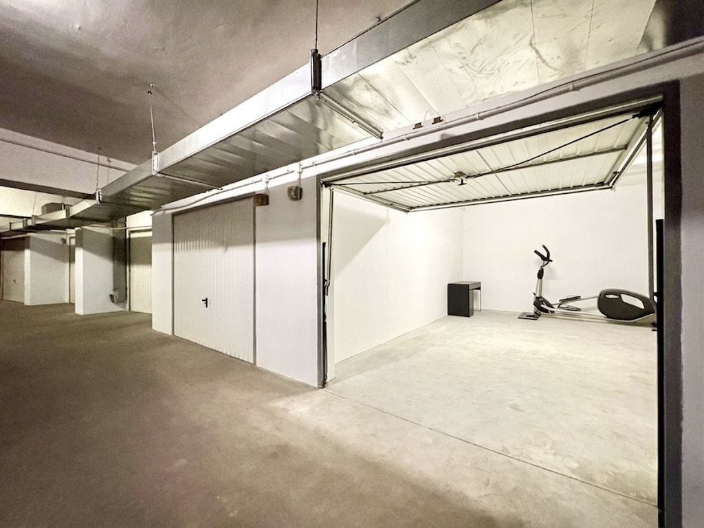 Lokal użytkowy  pokojowe na Sprzedaż