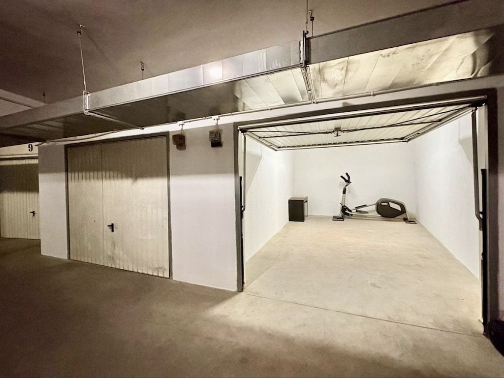 Lokal użytkowy  pokojowe na Sprzedaż