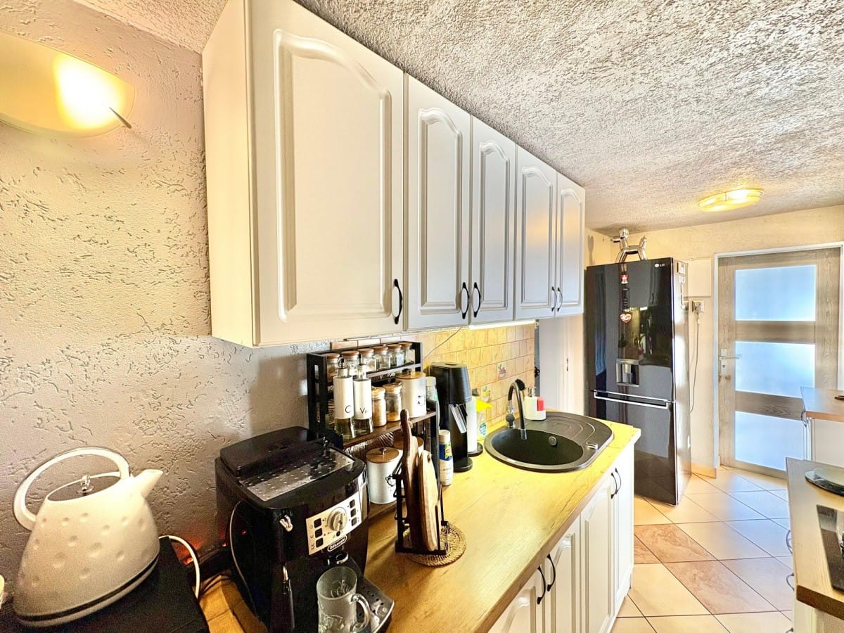 Dom 3 pokojowe na Sprzedaż