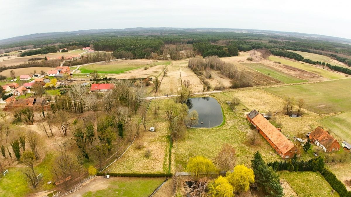 Działka  pokojowe na Sprzedaż