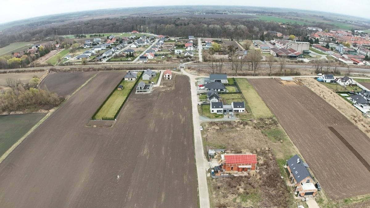 Działka  pokojowe na Sprzedaż