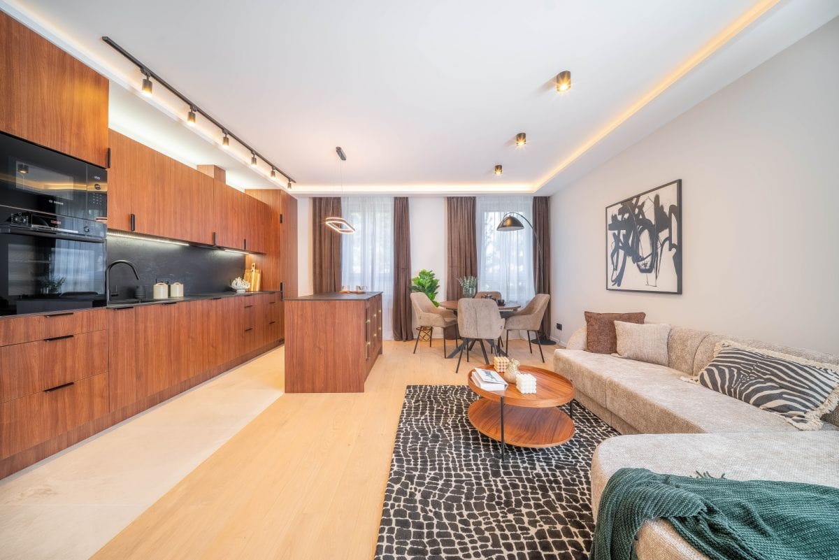 Mieszkanie 5 pokojowe na Sprzedaż