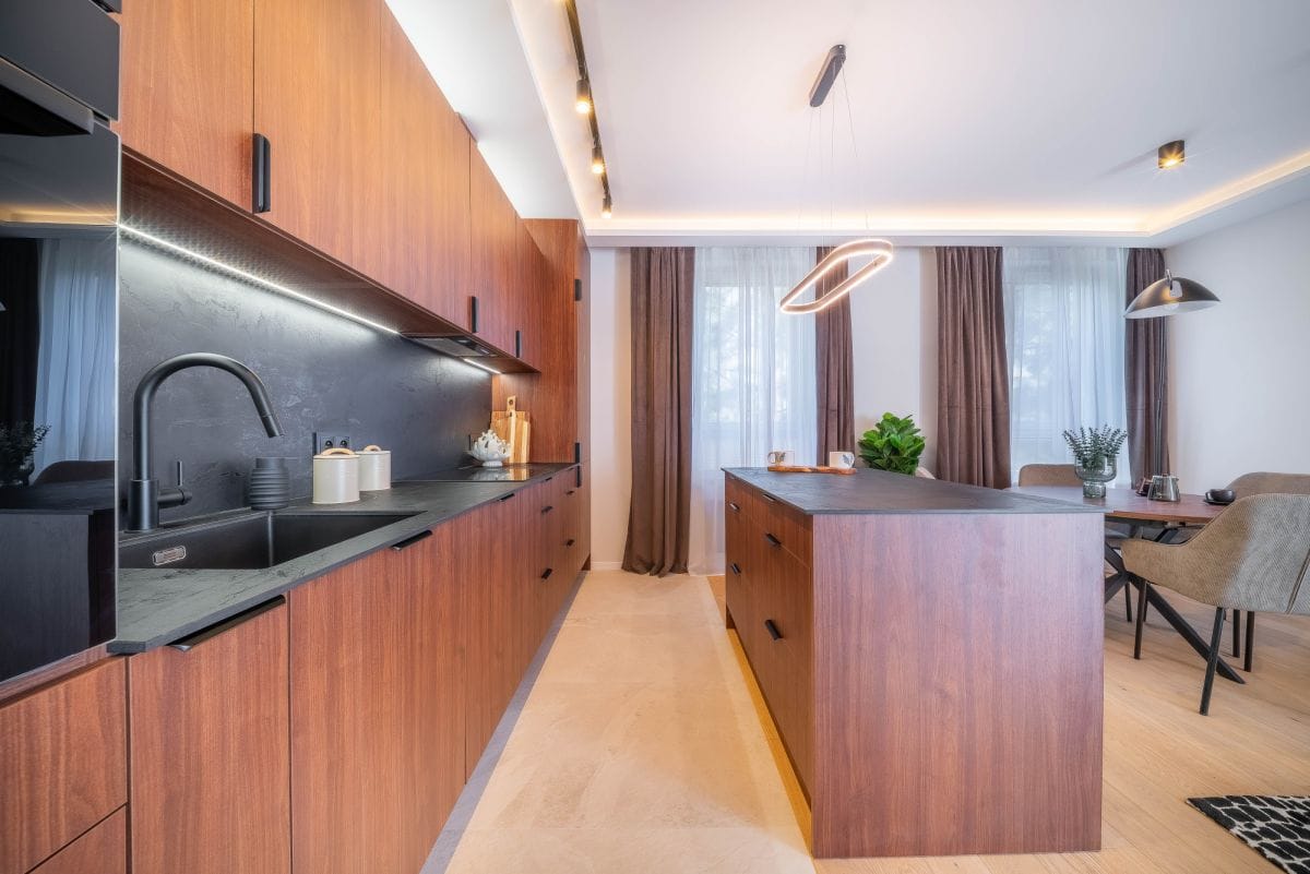 Mieszkanie 5 pokojowe na Sprzedaż