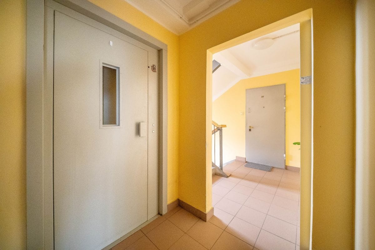 Mieszkanie 4 pokojowe na Sprzedaż