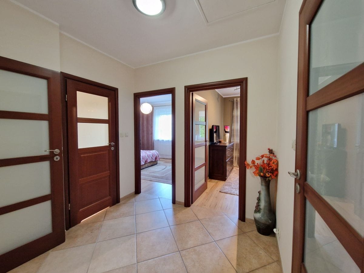 Dom 6 pokojowe na Sprzedaż